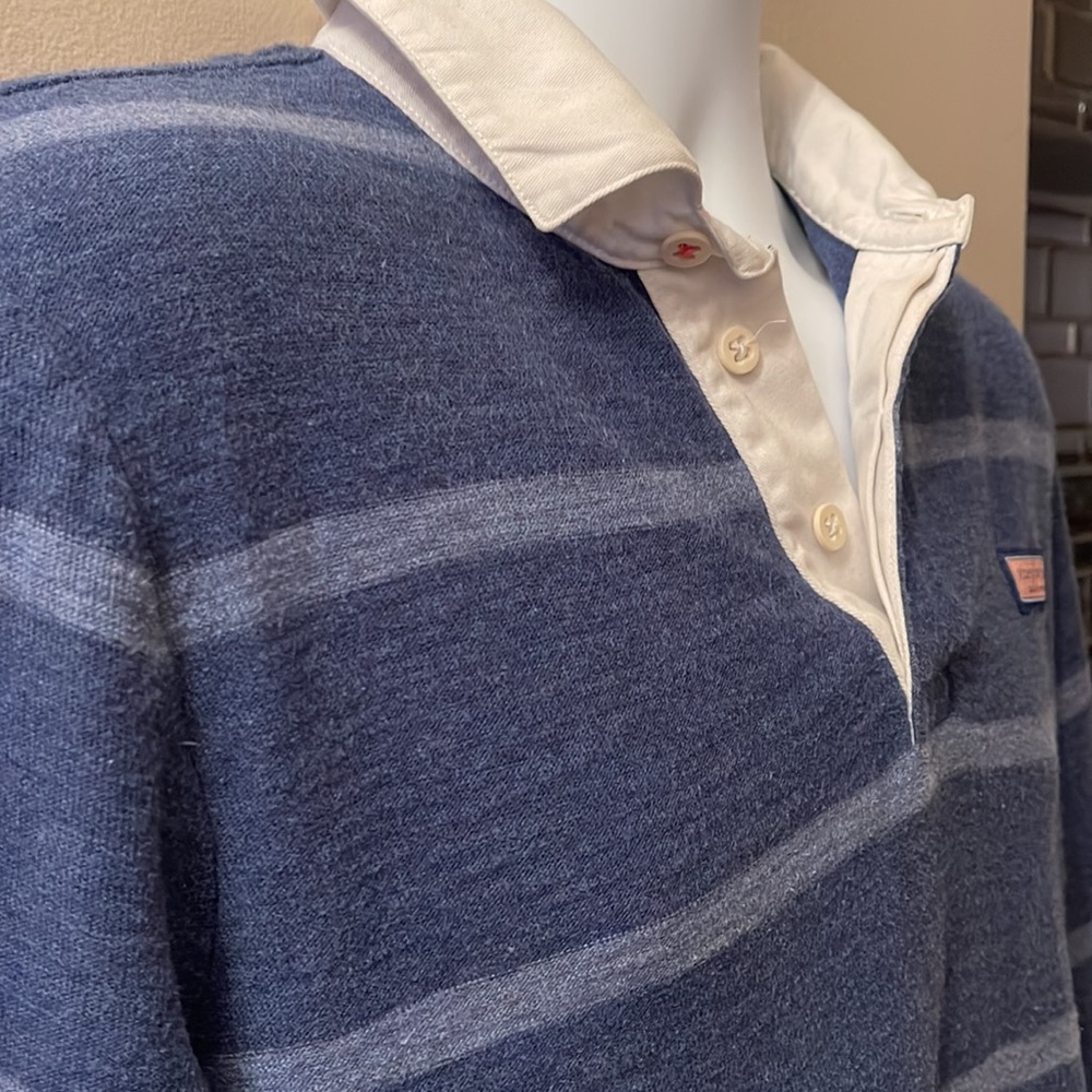 VINEYARD VINES Apollo (long sleeve). Size Small - Picture 7 of 10